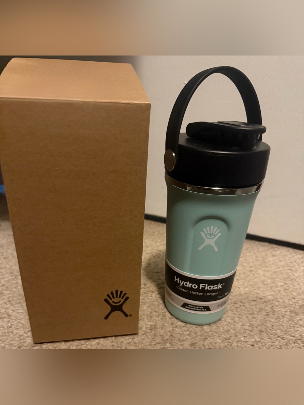 Hydro Flask Mint Teal Insulated Bottle with Black Flex Cap